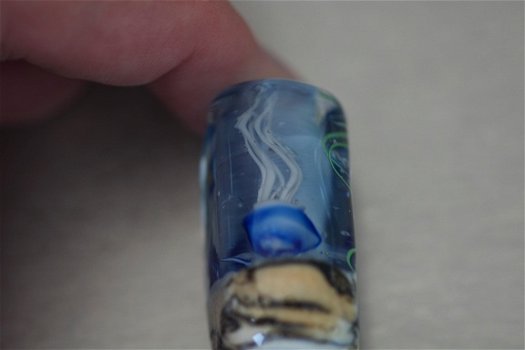 Handgemaakt blauw aquarium van glas aan suede koord NIEUW. - 4