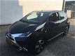 Toyota Aygo - X-play met Navi, Key-less , Climate, Achteruitrijcamera - 1 - Thumbnail