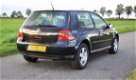 Volkswagen Golf - 1.6 Highline in zeer goede staat met airconditioning - 1 - Thumbnail