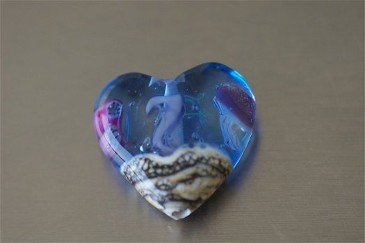Handgemaakt hart van glas oceaan roze kwal anemonen NIEUW. - 2