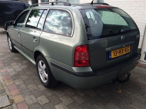 Skoda Octavia - 2.0 Elegance - 1