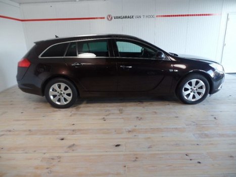 Opel Insignia Sports Tourer - 2.0 CDTI COSMO, 130 PK, NAVI, CRUISE C, 17' LM VELGEN - 1