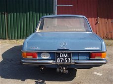 Mercedes-Benz 220 - (W115)