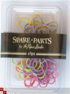 OPRUIMING: spare-parts clips flowers bright