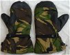 Handschoenen, Gevechts, Winter, Gevoerd, Woodland Camouflage, KL, maat: 10, 1995.(Nr.2) - 1 - Thumbnail