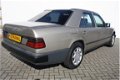 Mercedes-Benz 200-serie - 300 E - 1 - Thumbnail