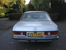 Mercedes-Benz 230 - (W123) C