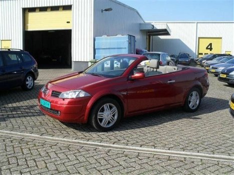 Renault Mégane Cabrio - 2.0 16V 120KW AUTCOM E4 - 1