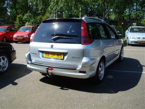 Peugeot 206 - SW 1.4 HDi Air-line 3 - 1