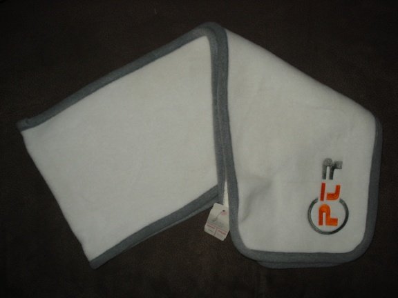Warme witte fleece sjaal 120cm merk: PTR nieuw - nr. 1