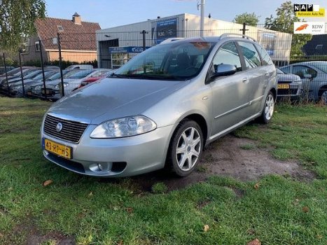 Fiat Croma - 1.9 JTD Emotion navi/lmv/trekhaak - 1