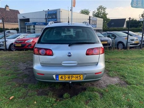 Fiat Croma - 1.9 JTD Emotion navi/lmv/trekhaak - 1