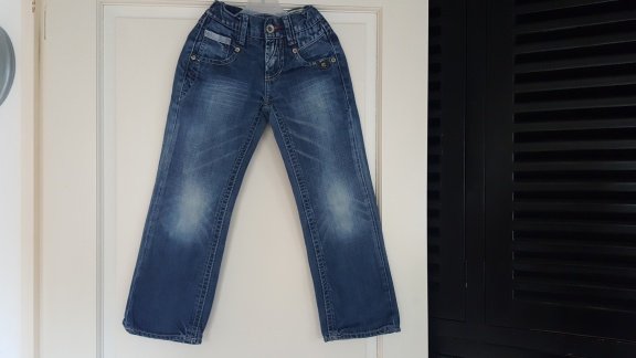 Vingino spijkerbroek jeans maat 122/7 met stoere gespen - 1