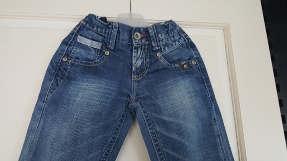 Vingino spijkerbroek jeans maat 122/7 met stoere gespen - 2