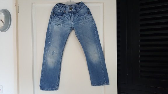 Vingino jeans spijkerbroek met Italiaanse vlag op kontzak maat 122 - 1