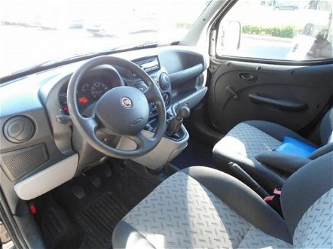 Fiat Doblò Cargo - 1.3 MultiJet Comfort Zwart # Imperiaal # € 3.450, - ex btw - 1