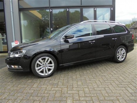 Volkswagen Passat Variant - 1.6 TDI BLUEMOTION EXECUTIVE EDITION Navigatie / Clima / Cruise Staat in - 1