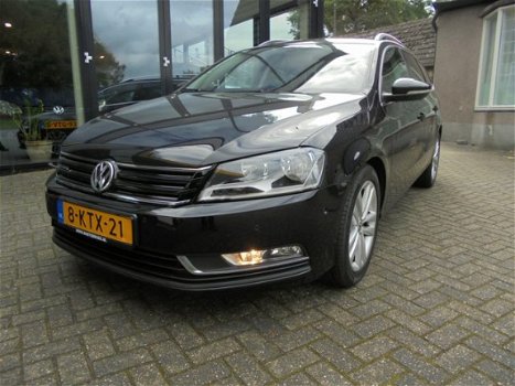 Volkswagen Passat Variant - 1.6 TDI BLUEMOTION EXECUTIVE EDITION Navigatie / Clima / Cruise Staat in - 1