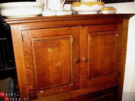 4 deurs eikenhouten kast - Afbeelding 2