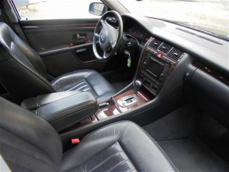 Audi A8 - 2.8 5V EXCLUSIVE Complete auto / Automaat Staat in de Krim - 1
