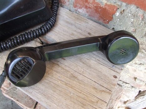 vintage telefoon van bakeliet (Hongaars) - 5