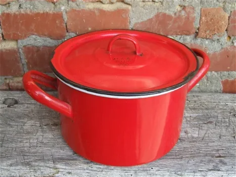 Brocante pan van rood emaille - 1