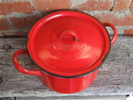 Brocante pan van rood emaille - 2