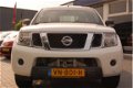 Nissan Navara - 2.5 dCi Dubbele cabine - Grijs kenteken - 1 - Thumbnail