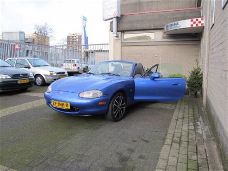 Mazda MX-5 - 1.6i - 1