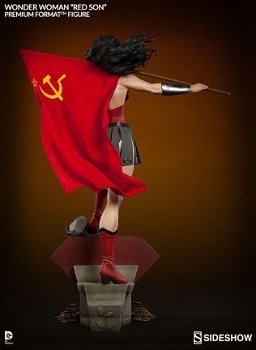 HOT DEAL: Wonder Woman Red Son Statue Sideshow Premium Format - 5