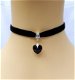 choker zwart fluweel tibet zilver met swarovski kristallen hartje - 3 - Thumbnail