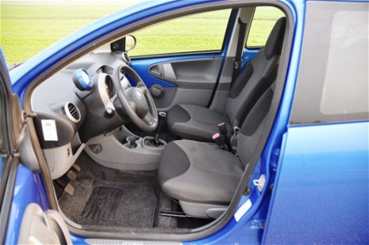 Toyota Aygo - 1.0-12V Comfort in zeer goede staat met airconditioning - 1