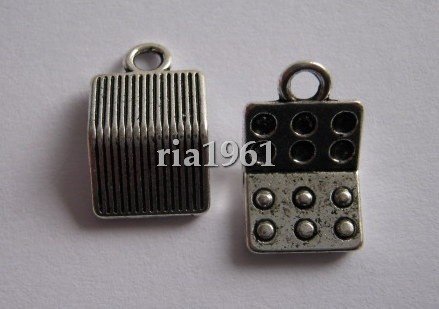 bedeltje/charm overig : pillendoosje - 15x10 mm:10 voor 0,75 - 1