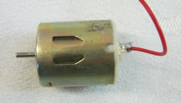 Elektro micromotor, borstelloos,1.5 tot 4.5 volt DC,z.g.a.n. - 1