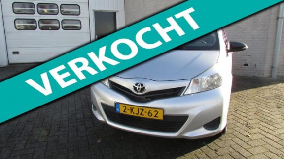 Toyota Yaris - 1.0 VVT-i Comfort AIRCO/STEREO/5 DEURS - 1