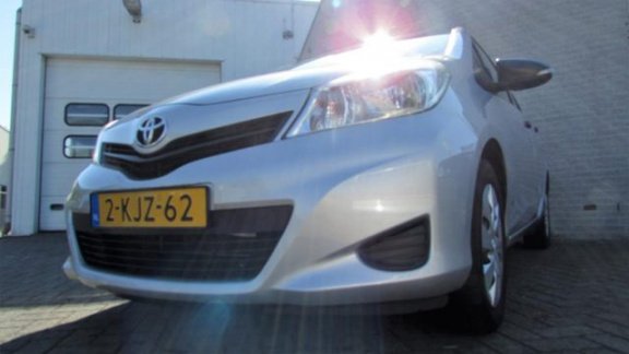 Toyota Yaris - 1.0 VVT-i Comfort AIRCO/STEREO/5 DEURS - 1