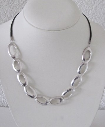 NIEUW Zilveren COLLIER met waxkoord. INCLUSIEF VERZENDEN - nr. 1