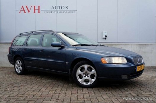 Volvo V70 - 2.4D Edition 120kW Automaat - 1