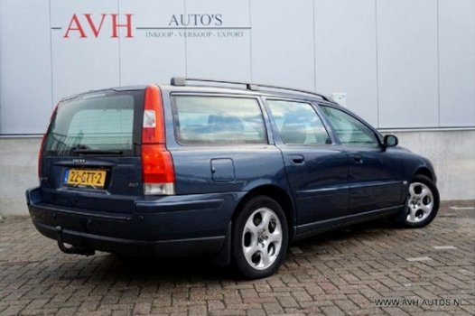 Volvo V70 - 2.4D Edition 120kW Automaat - 1