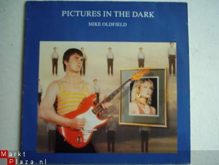 Mike Oldfield: Pictures in the dark - 1
