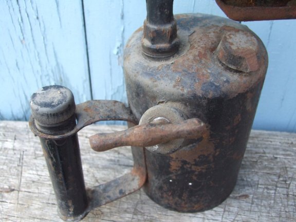 oude benzine brander - Afbeelding 3