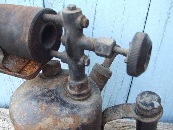 oude benzine brander - Afbeelding 4