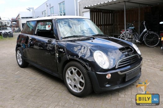 BILY in Enter Mini Cooper S R53 Coupe 1.6 Astro Black Metallic sloopauto - 1