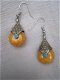 mooie oorbellen druppelvorm tibet zilver met oranje koraal steen 1001oorbellen - 2 - Thumbnail
