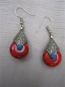 mooie oorbellen druppelvorm tibet zilver met oranje koraal steen 1001oorbellen - 3