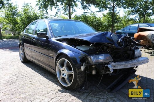 BMW E46 328IA Orientblau Metallic met voorschade bij BILY Autodemontage - 2