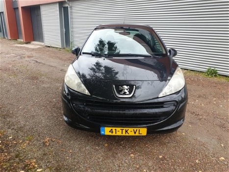 Peugeot 207 - 1.4-16V XR - 1