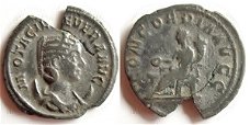 Zilveren antoninianus keizerin Octacilia Severa Sear 2625