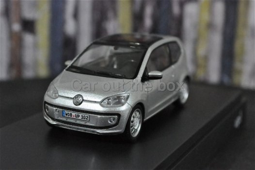 Vw Up grijs 1:43 Schuco - 1