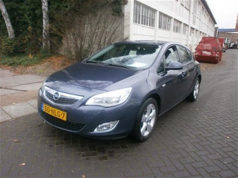 Opel Astra - 1.6 Edition - 1